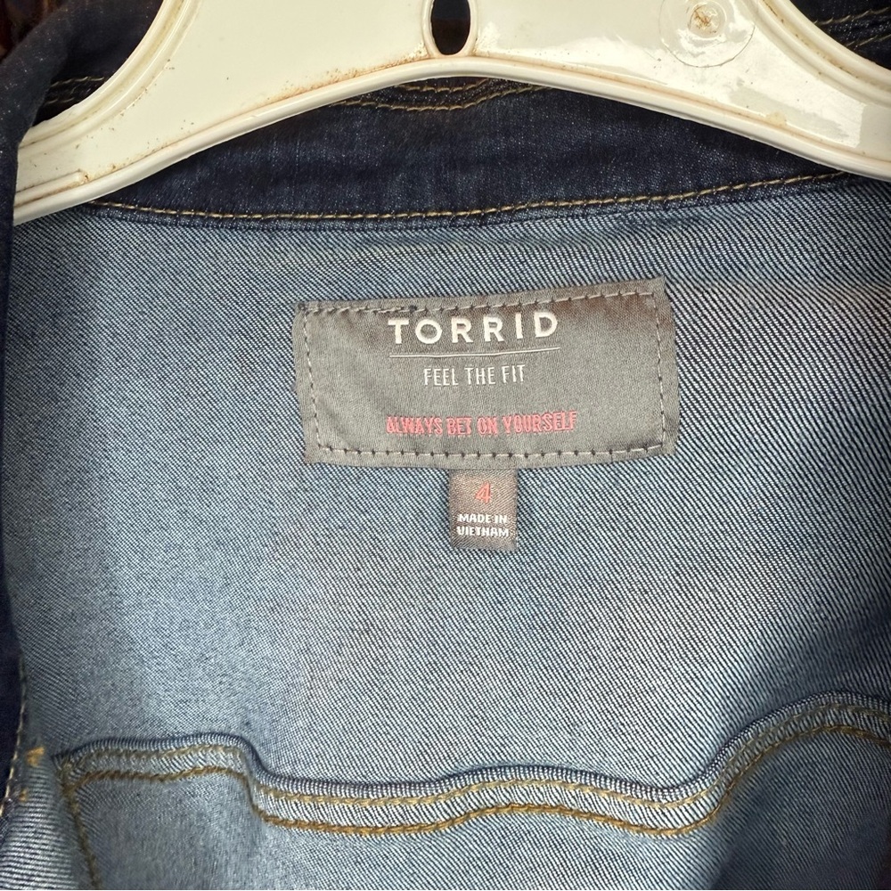 Torrid size 4 Button Down Dark Blue Denim Jacket with Pocket - Picture 2 of 7